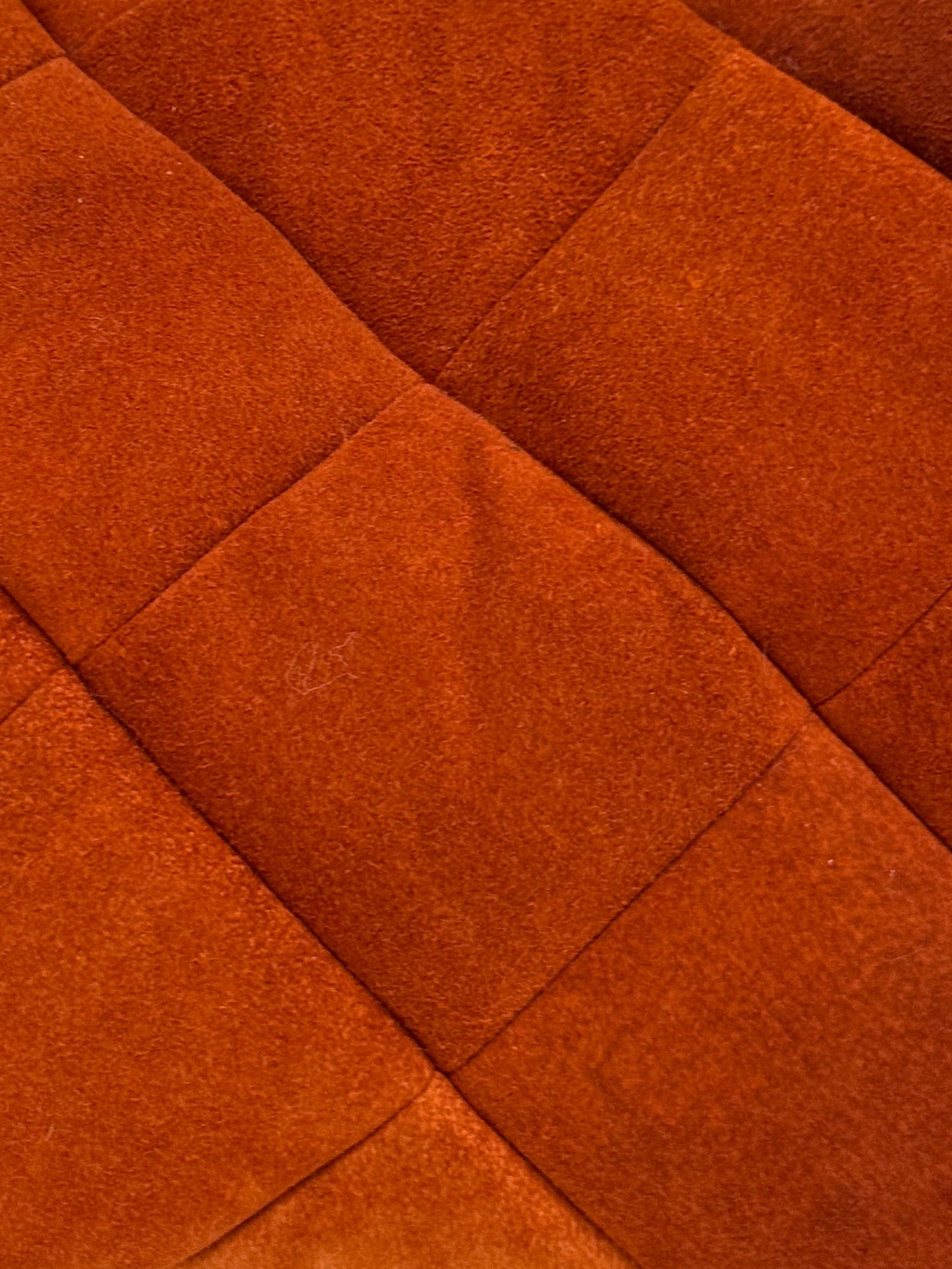 Virna small orange suede