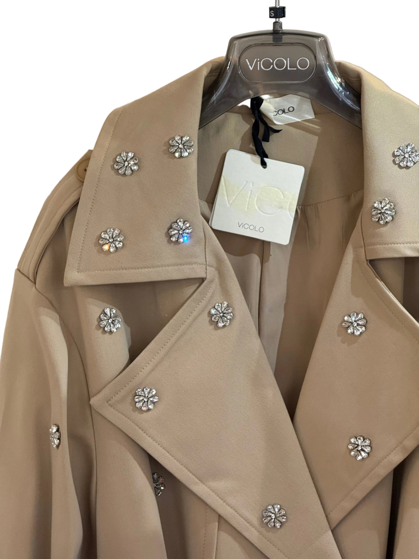 Trench applicazione strass